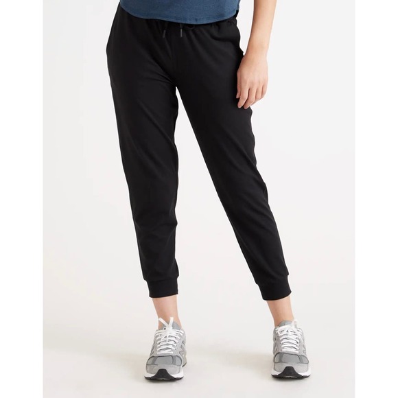 Quince Pants - Quince Black Flowknit ultra soft performance Mid rise Jogger Pant NWT Size Large
